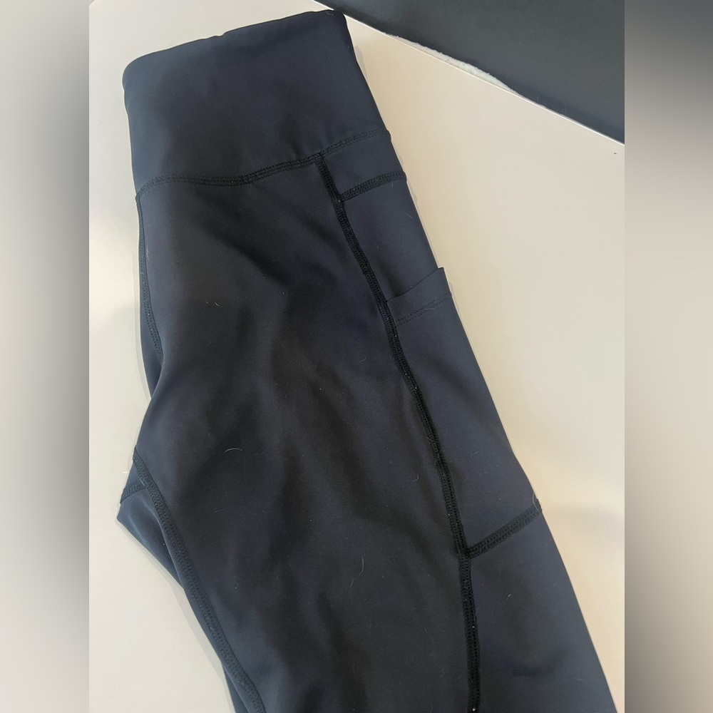 Zyia leggings with pockets